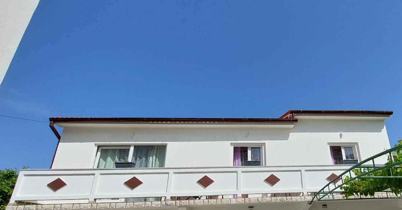 Apartman Sanja Kampor Exteriör bild